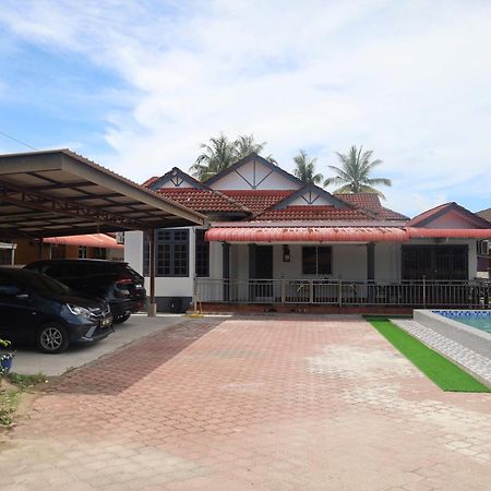 D'Bali Homestay - Private Swimming Pool, Netflix, Internet Wifi ,Cuckoo, Internet Wifi , Dryer, Washing Machine, Aircond Setiap Bilik & Ruang Tamu Pasir Puteh Zewnętrze zdjęcie