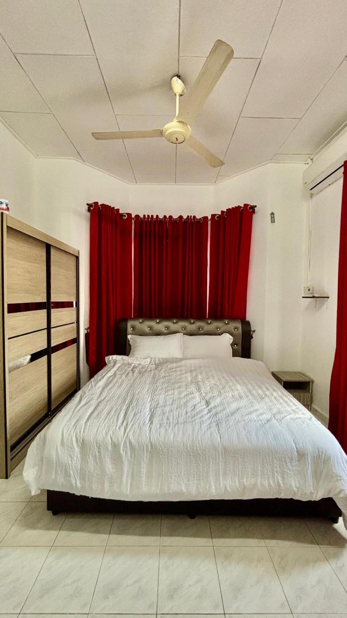 D'Bali Homestay - Private Swimming Pool, Netflix, Internet Wifi ,Cuckoo, Internet Wifi , Dryer, Washing Machine, Aircond Setiap Bilik & Ruang Tamu Pasir Puteh Zewnętrze zdjęcie